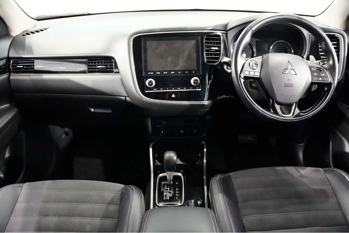 2020 Mitsubishi Outlander LS ZL