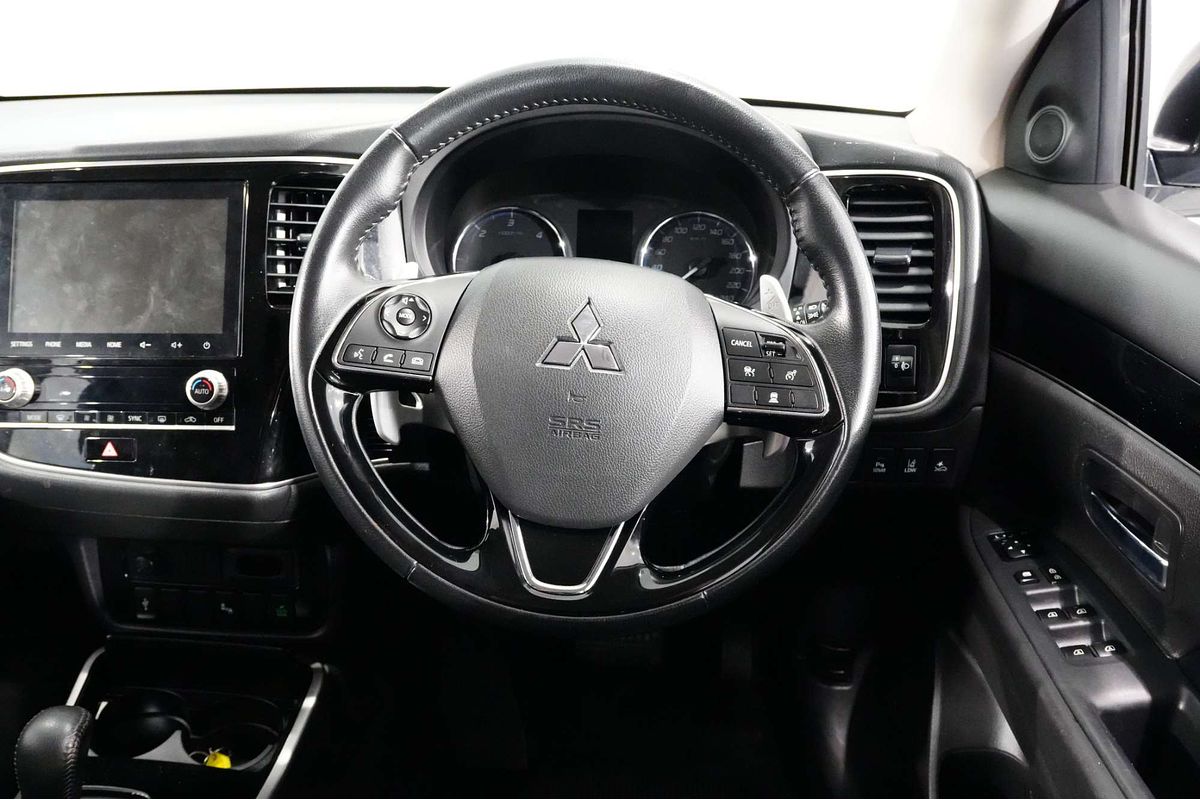 2020 Mitsubishi Outlander LS ZL