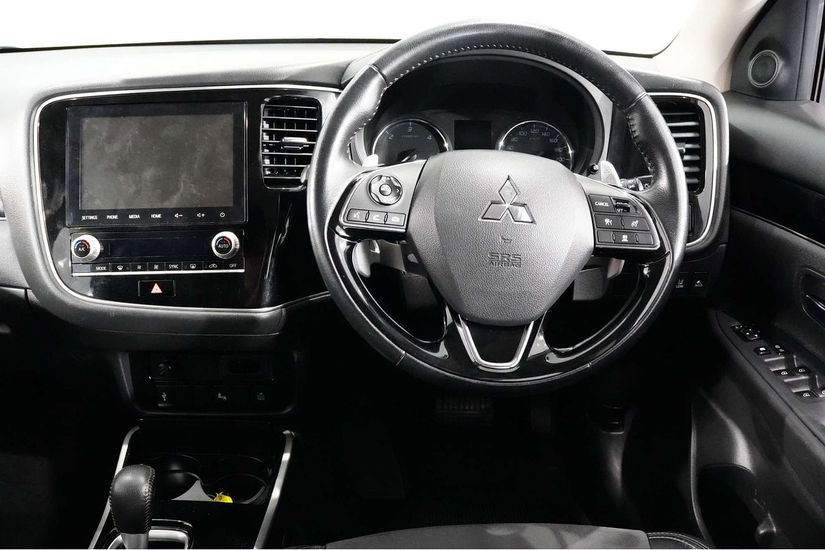 2020 Mitsubishi Outlander LS ZL