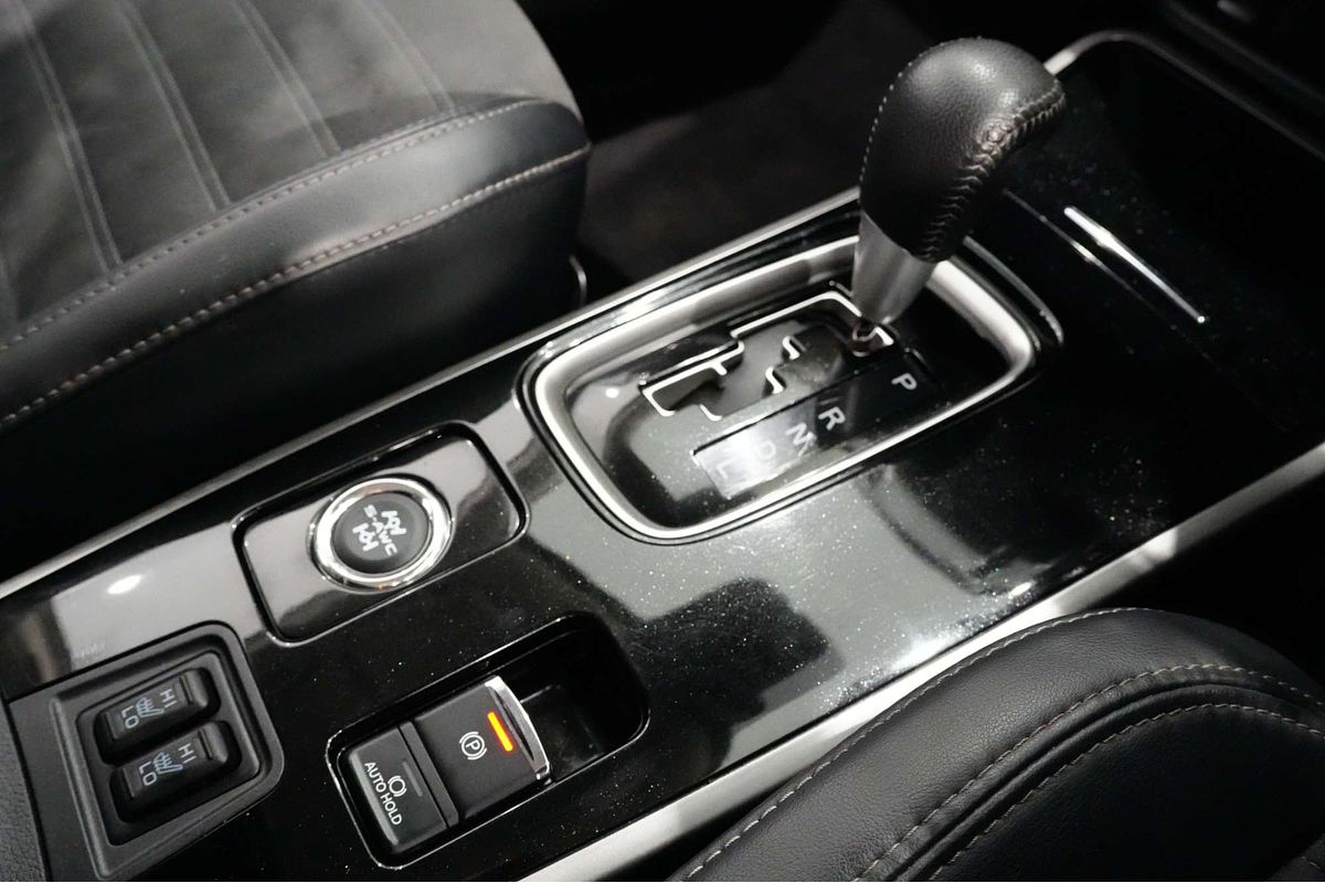 2020 Mitsubishi Outlander LS ZL