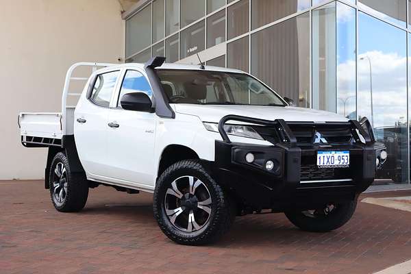 2022 Mitsubishi Triton GLX MR 4X4