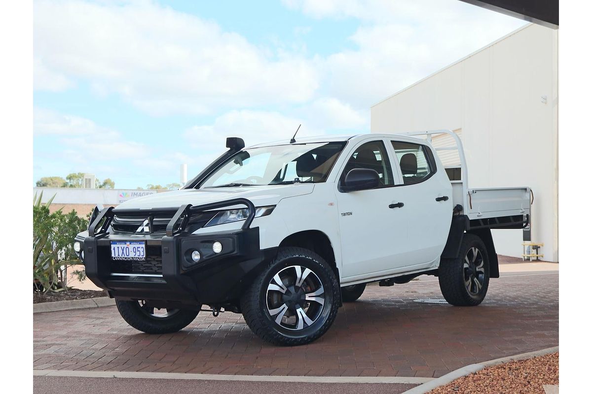 2022 Mitsubishi Triton GLX MR 4X4