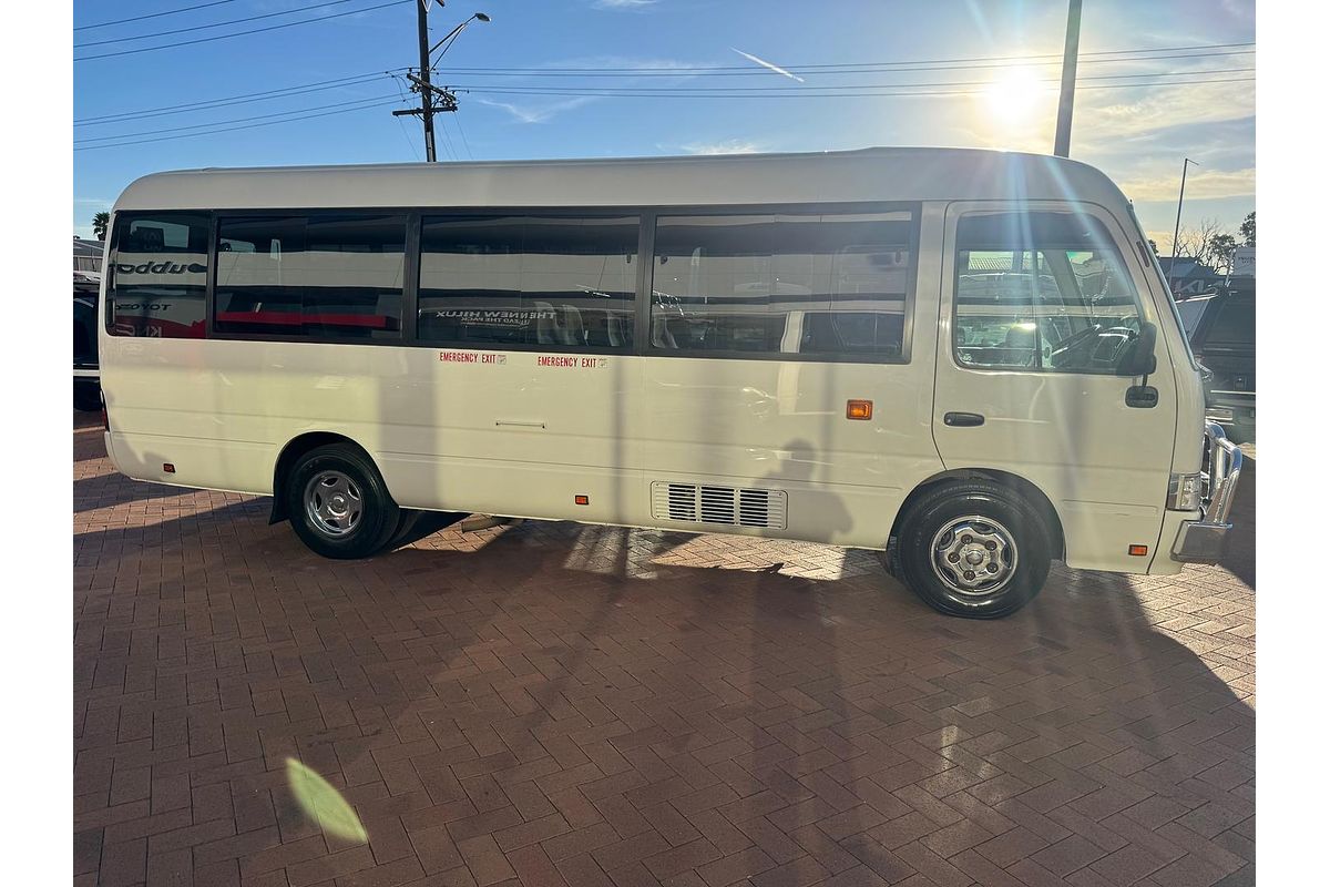 2014 Toyota Coaster Deluxe XZB50R