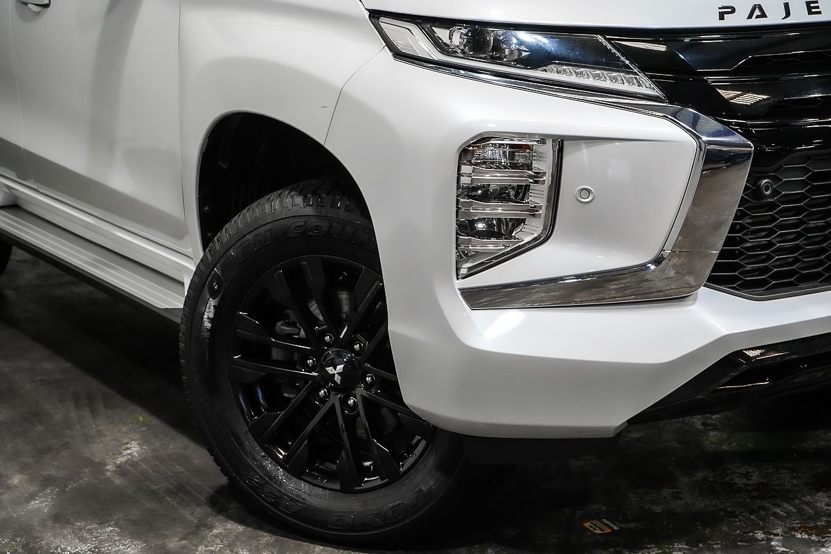 2023 Mitsubishi Pajero Sport GSR QF