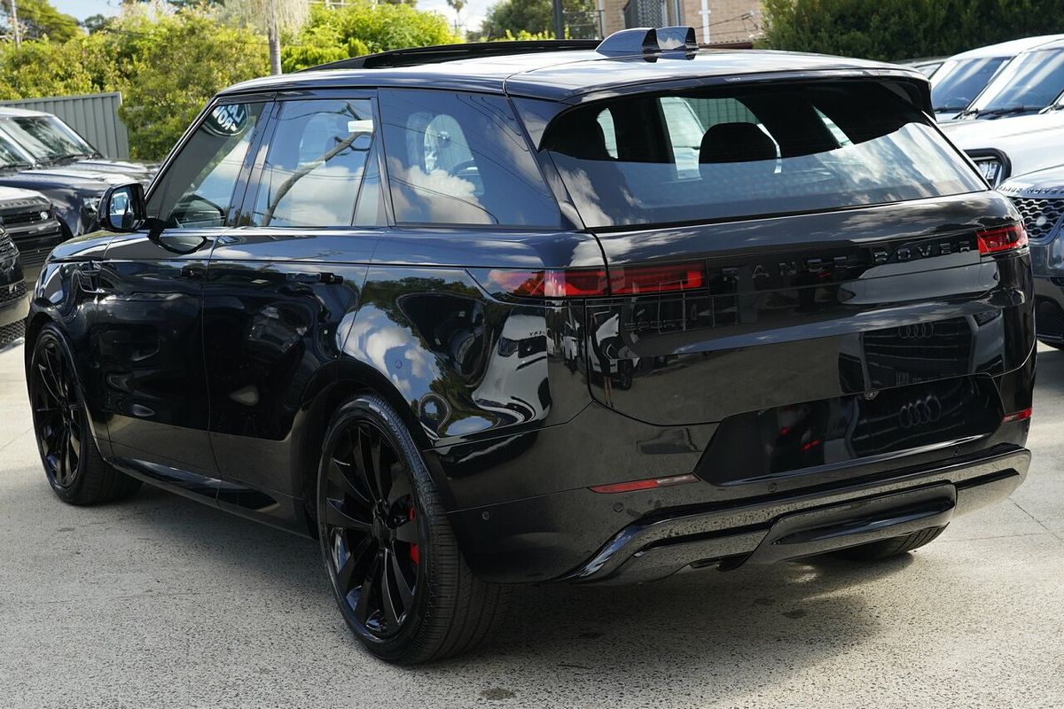 2026 Land Rover Range Rover Sport D350 Dynamic HSE L461