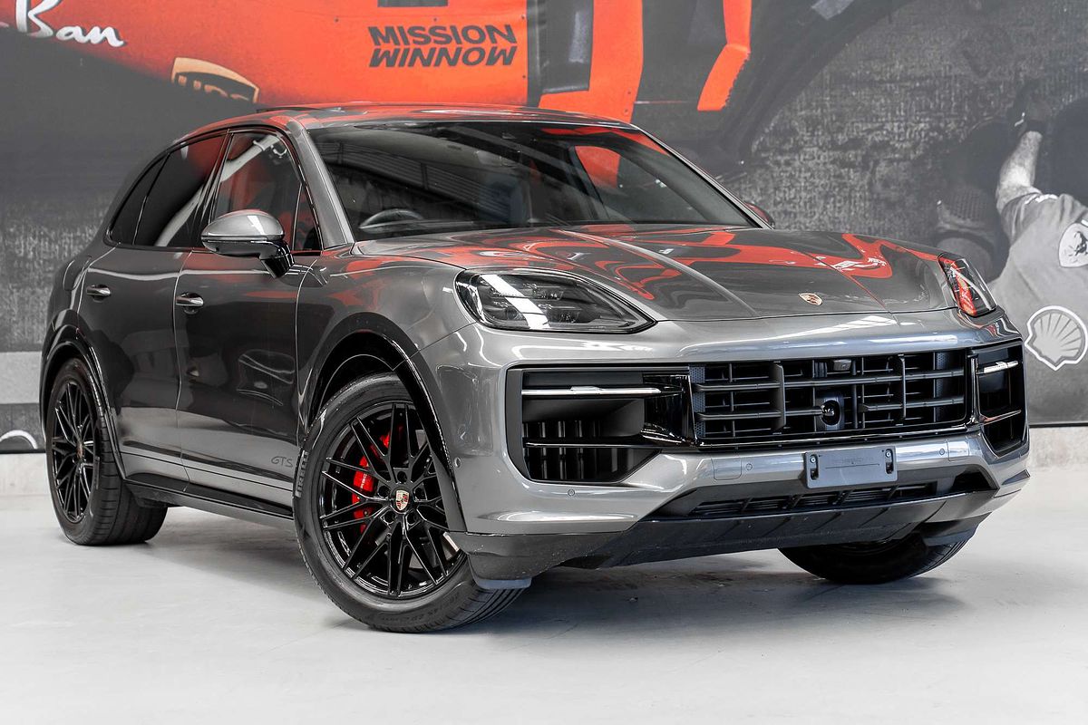 2025 Porsche Cayenne GTS 9YA II