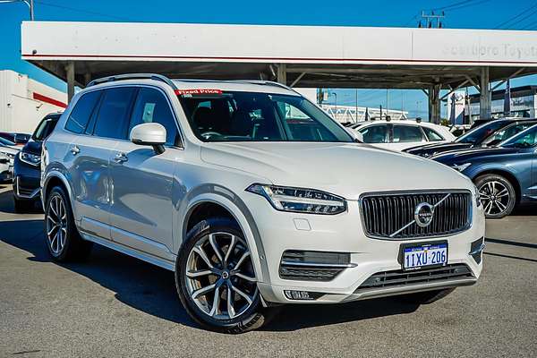 2018 Volvo XC90 T6 Momentum