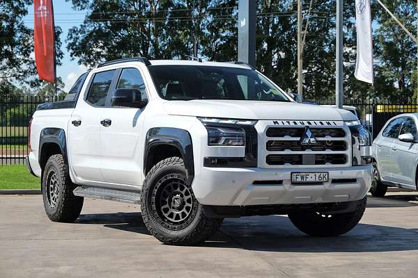 2025 Mitsubishi Triton GSR MV 4X4