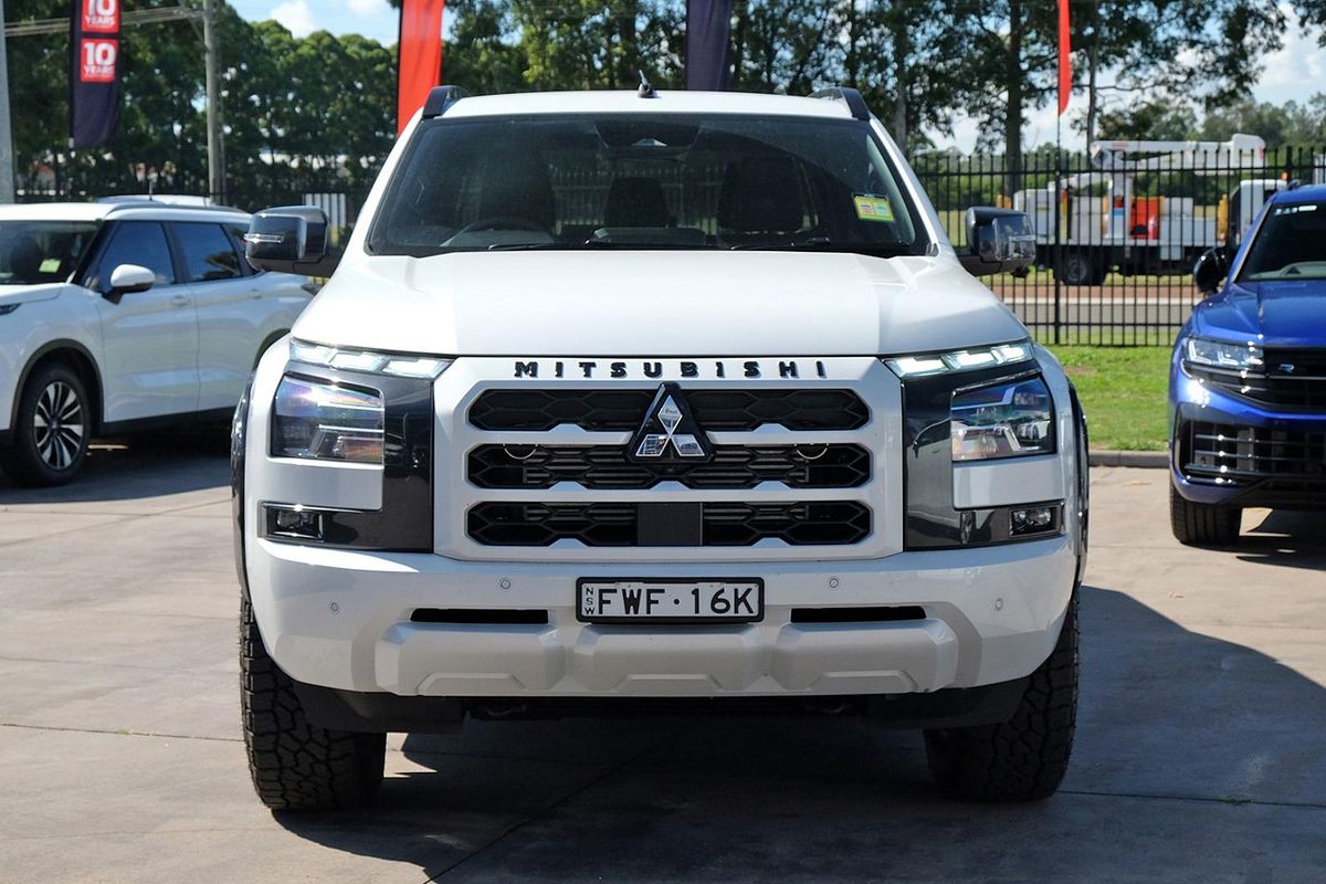 2025 Mitsubishi Triton GSR MV 4X4