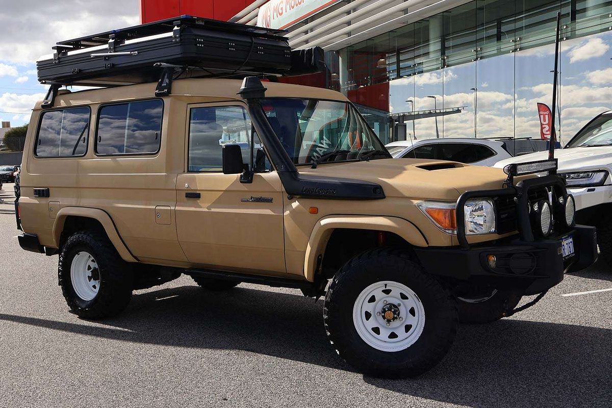 2012 Toyota Landcruiser Workmate Troopcarrier VDJ78R