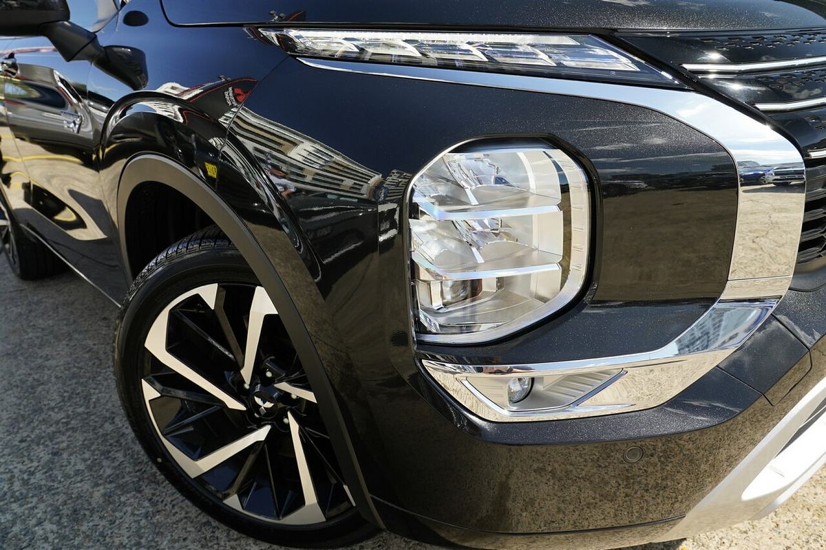2025 Mitsubishi Outlander PHEV Exceed ZM