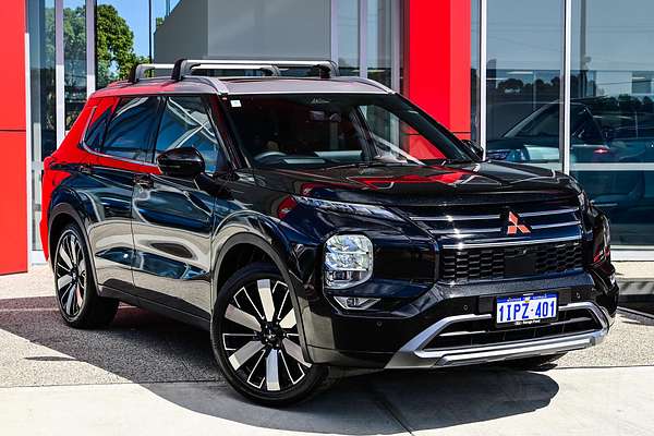 2025 Mitsubishi Outlander Exceed Tourer ZM