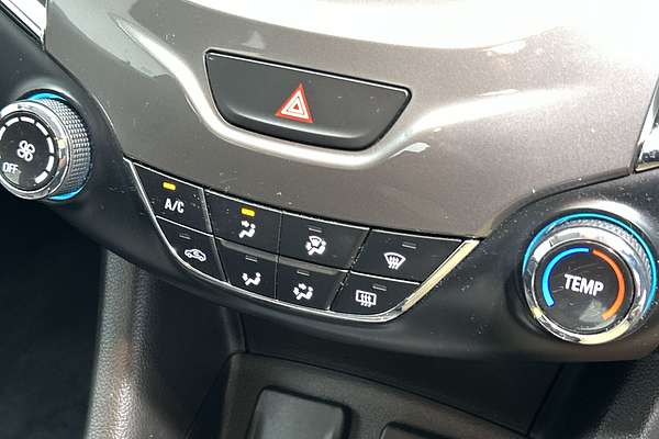 2017 Holden Astra LS BL thumb-16