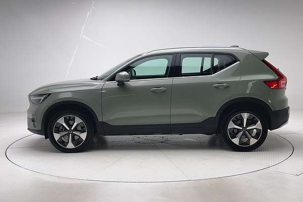 2022 Volvo XC40 Ultimate B4 Bright thumb-4