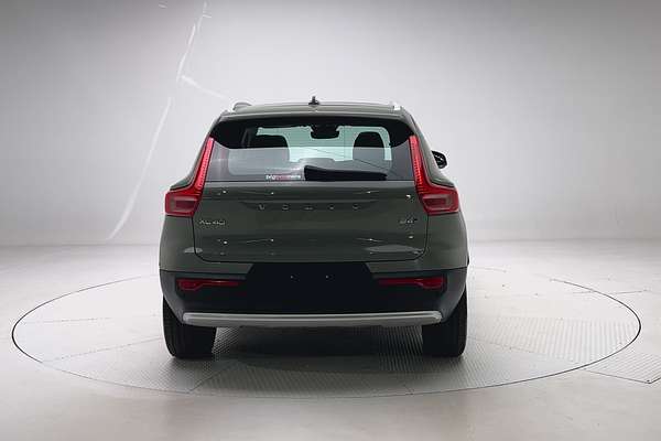 2022 Volvo XC40 Ultimate B4 Bright thumb-6