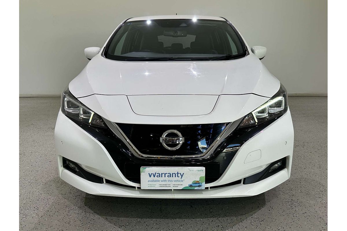 2019 Nissan LEAF  ZE1