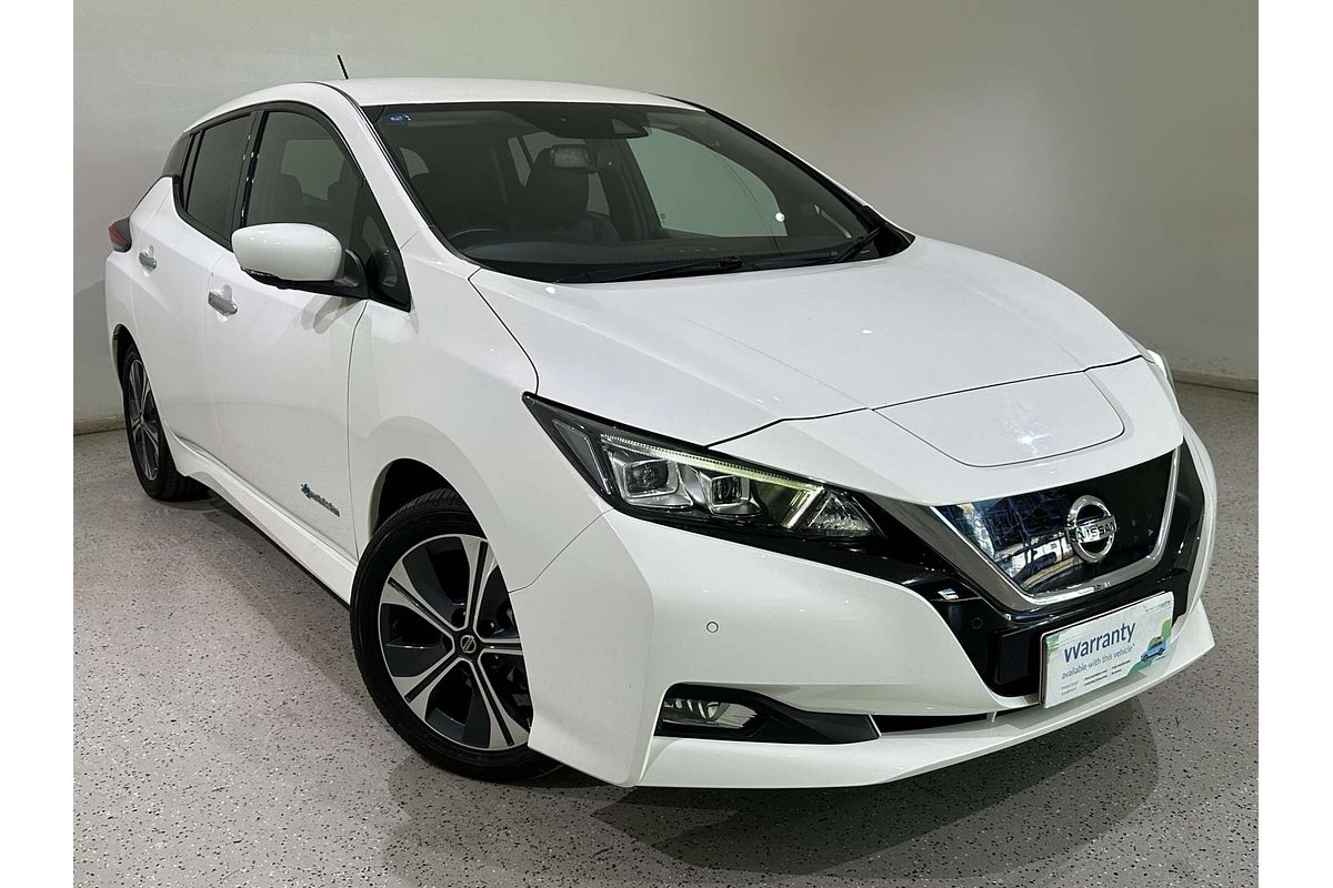 2019 Nissan LEAF  ZE1