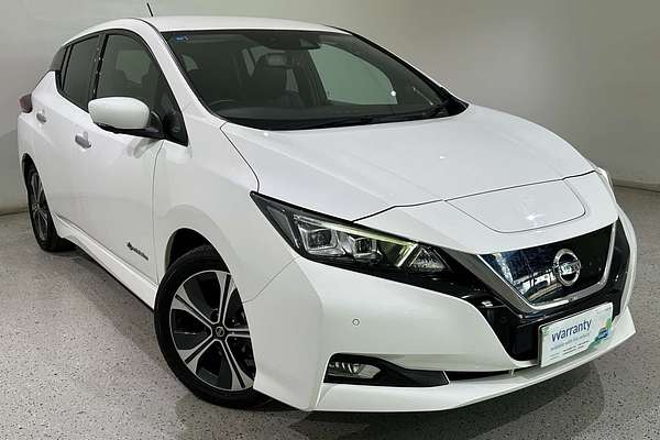 2019 Nissan LEAF  ZE1