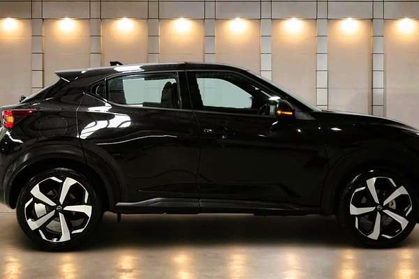 2023 Nissan JUKE ST-L F16