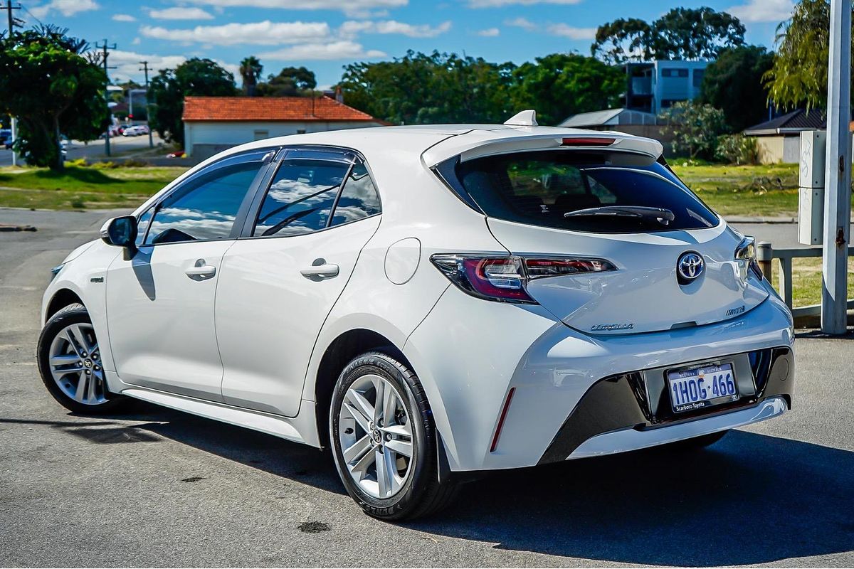 2022 Toyota Corolla Ascent Sport Hybrid ZWE211R