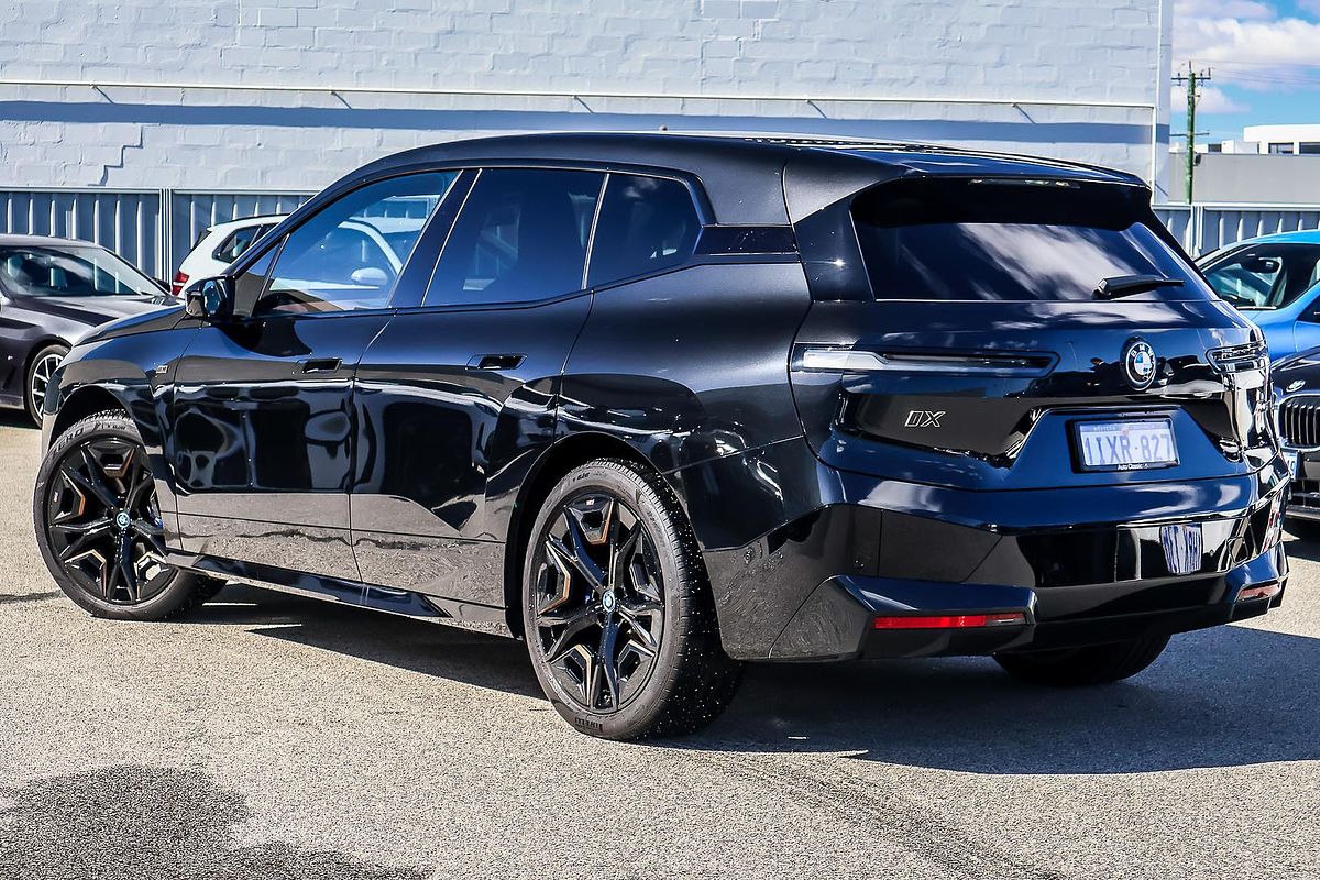 2023 BMW iX M60 I20