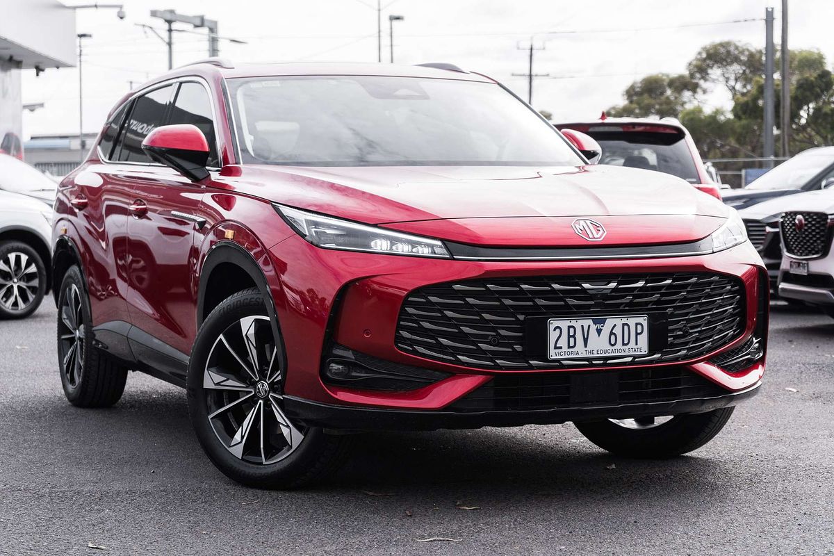 2024 MG HS Essence AS33