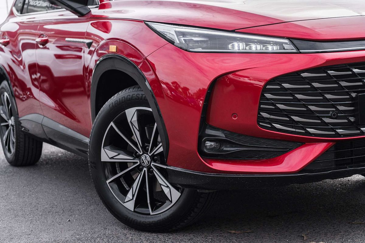 2024 MG HS Essence AS33