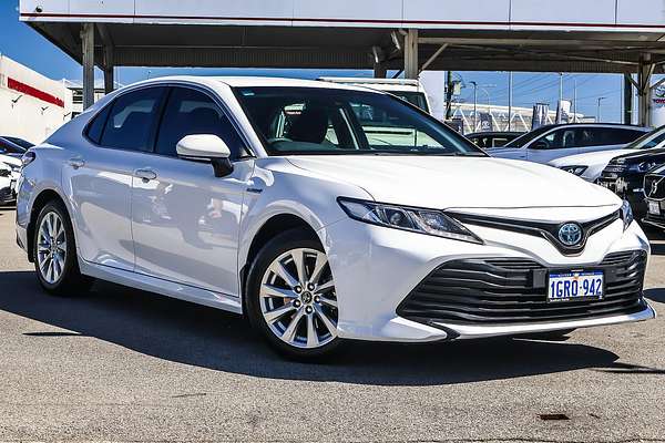 2018 Toyota Camry Ascent AXVH71R