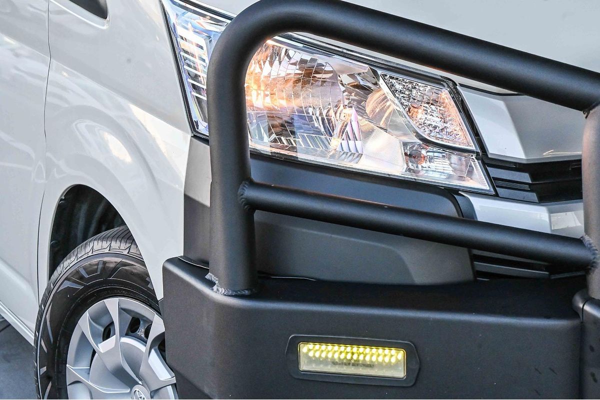 2023 Toyota Hiace Commuter GDH322R ELWB High Roof