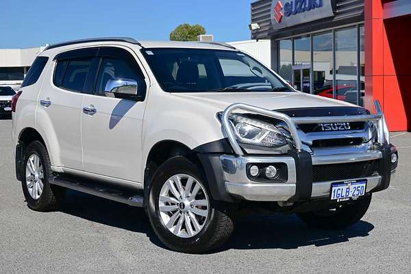 2017 Isuzu MU-X LS-T
