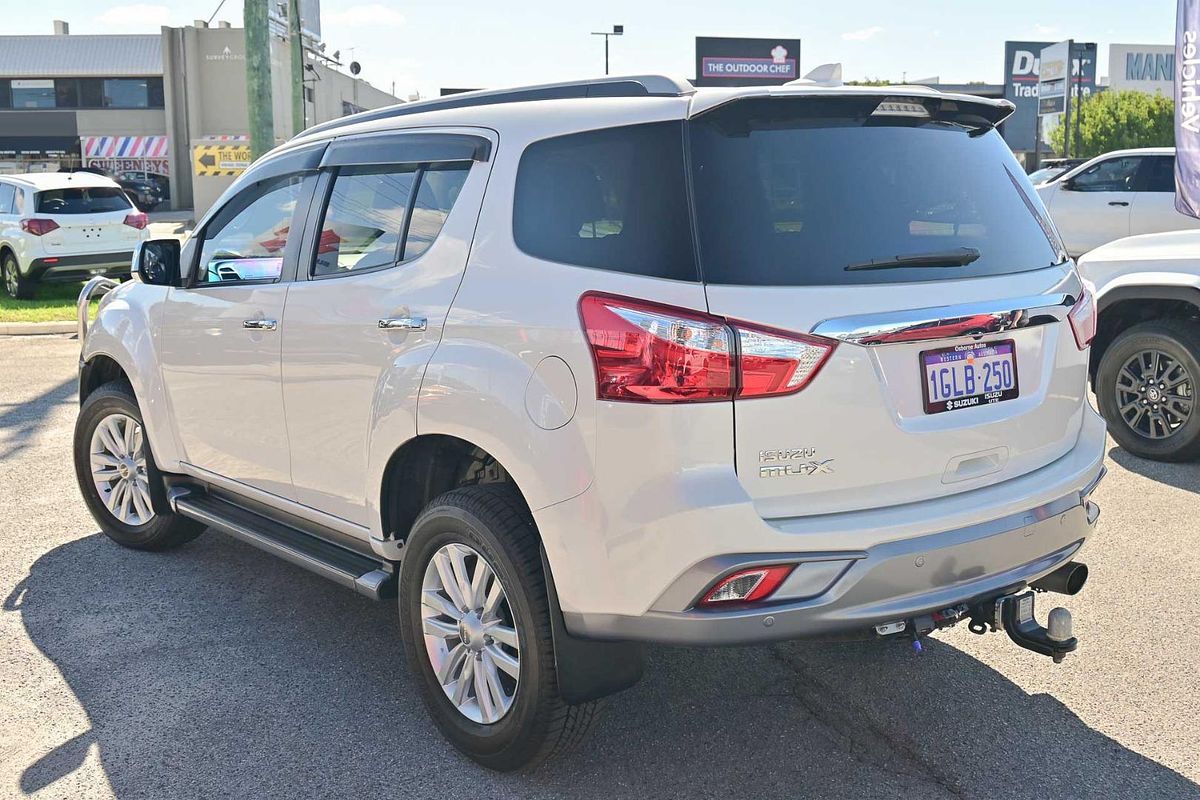 2017 Isuzu MU-X LS-T