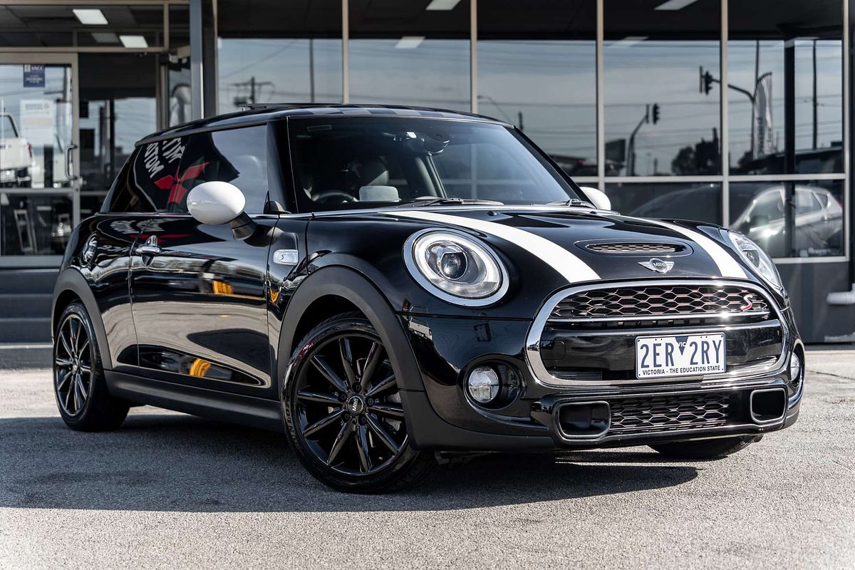 2017 MINI Hatch Cooper S F56