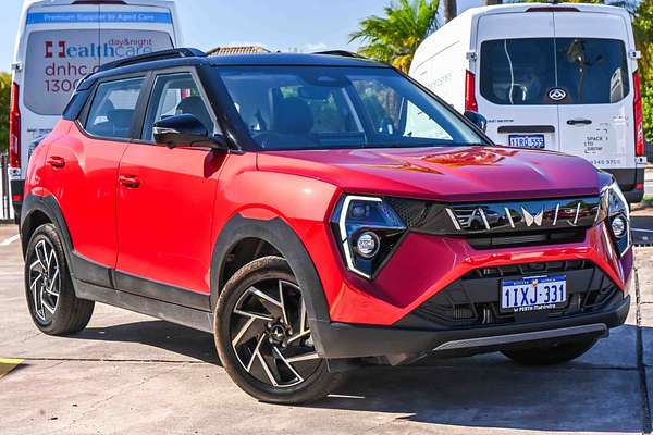 2025 Mahindra XUV3XO AX7L
