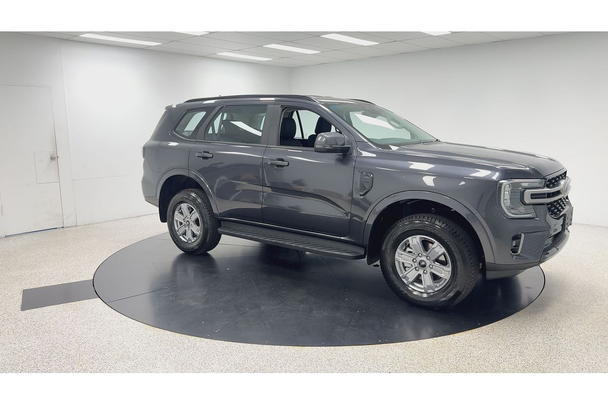 2025 Ford Everest Ambiente 2.0L