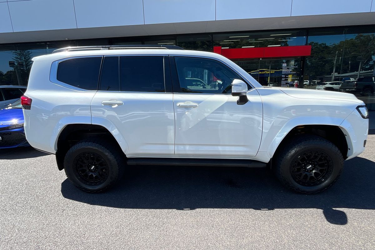 2022 Toyota Landcruiser VX FJA300R