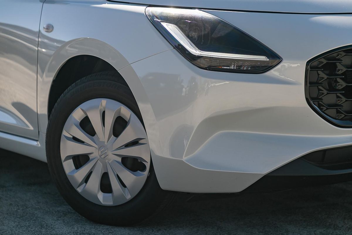 2025 Suzuki Swift Hybrid UZ