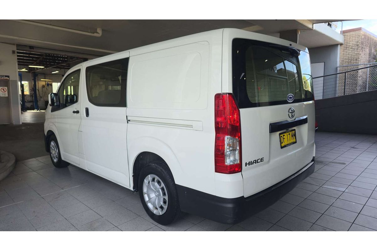 HIACE GDH300R LWB 2.8L DT4 TURBO CDI 6 SP AUTO SEQUENTIAL 5D VAN 