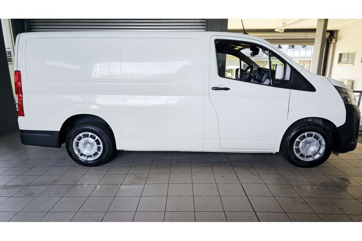 HIACE GDH300R LWB 2.8L DT4 TURBO CDI 6 SP AUTO SEQUENTIAL 5D VAN 