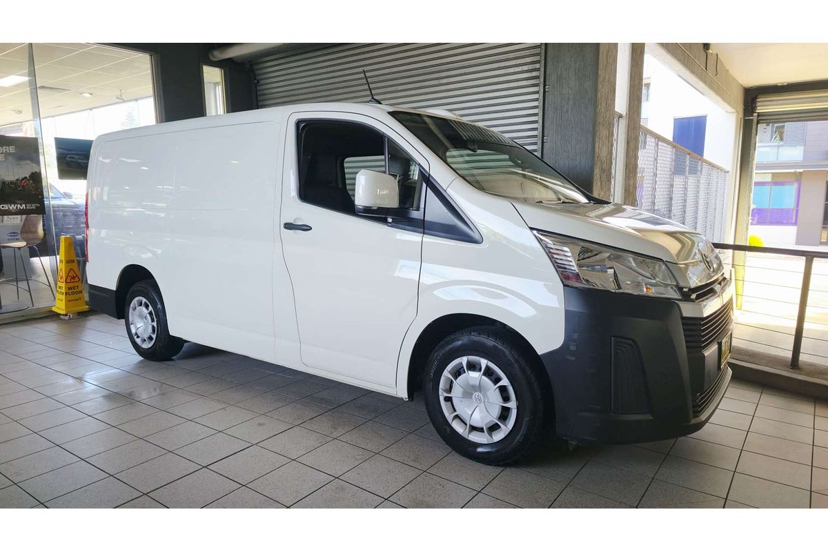 HIACE GDH300R LWB 2.8L DT4 TURBO CDI 6 SP AUTO SEQUENTIAL 5D VAN 