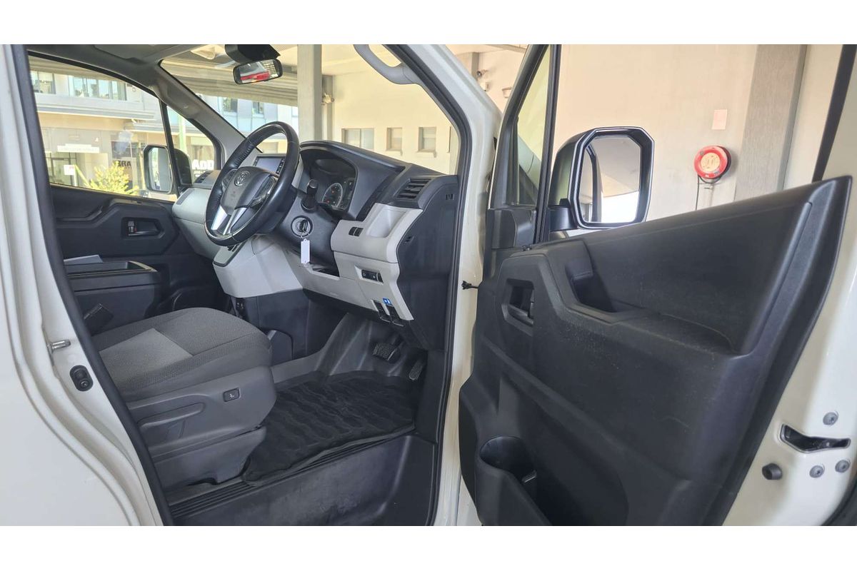 HIACE GDH300R LWB 2.8L DT4 TURBO CDI 6 SP AUTO SEQUENTIAL 5D VAN 