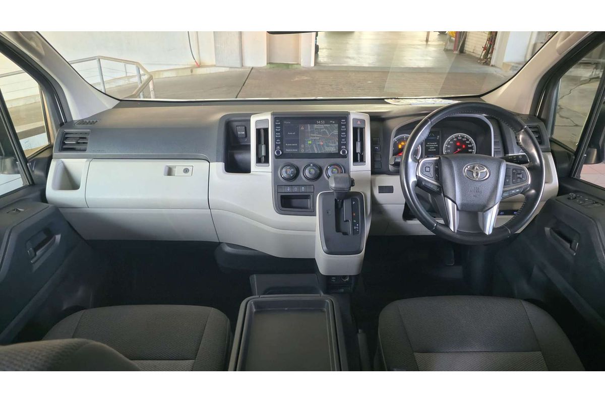 HIACE GDH300R LWB 2.8L DT4 TURBO CDI 6 SP AUTO SEQUENTIAL 5D VAN 