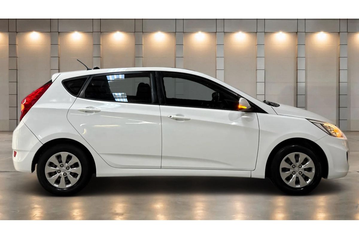 2016 Hyundai Accent Active RB4