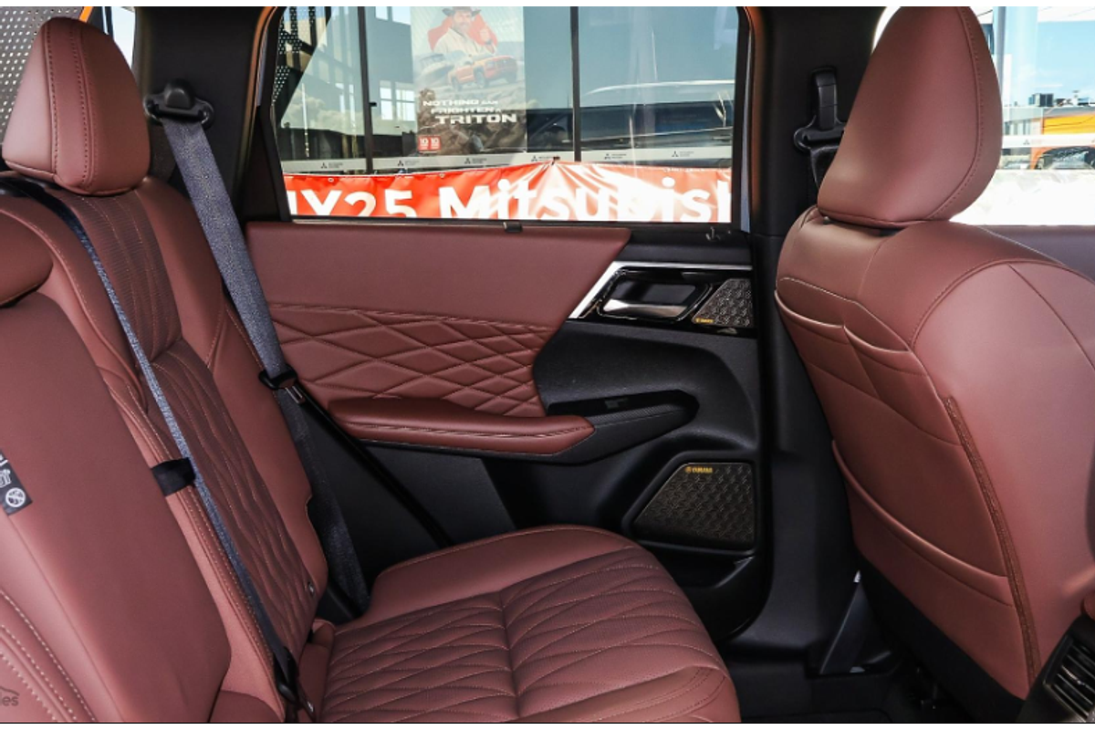 2025 Mitsubishi Outlander Exceed Tourer ZM AWD