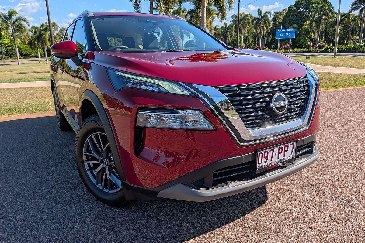 2025 Nissan X-TRAIL ST T33