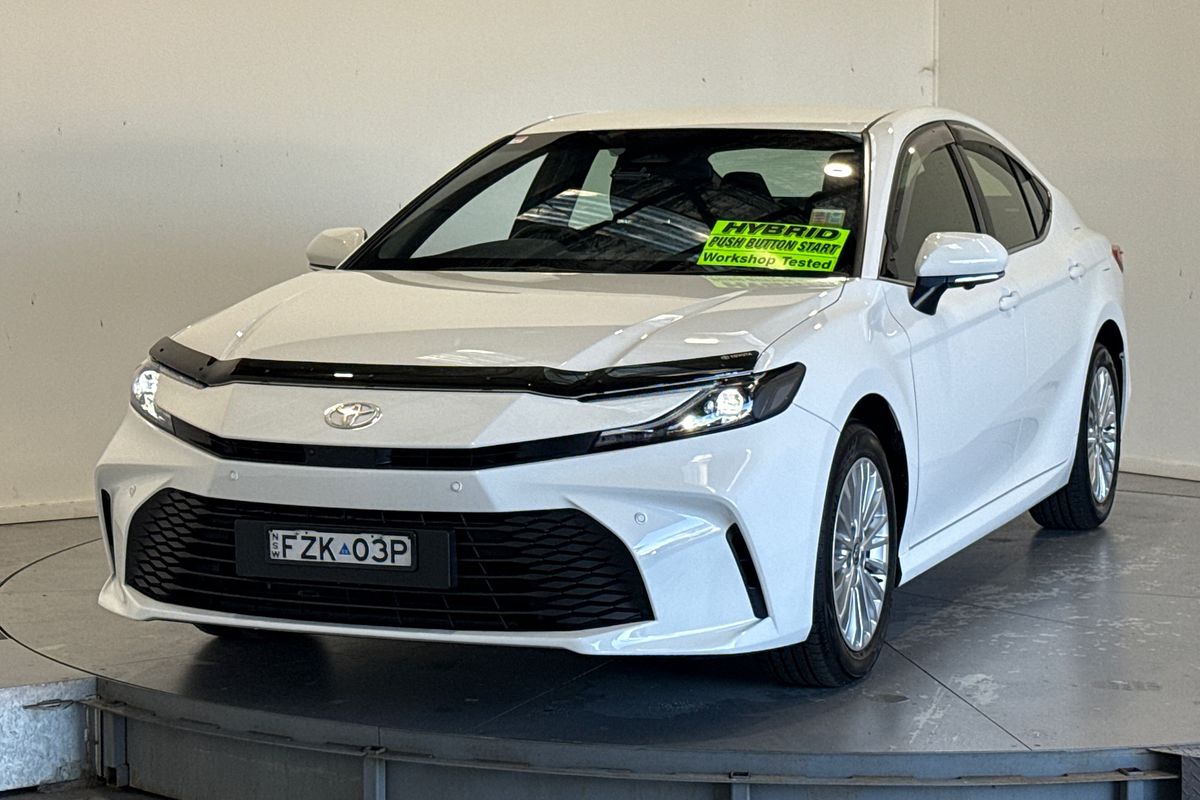 2025 Toyota Camry Ascent AXVH80R