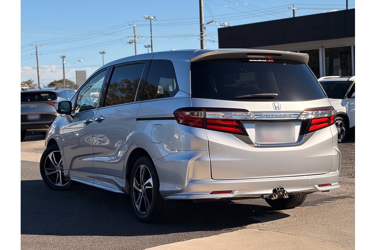 2017 Honda Odyssey VTi-L 5th Gen