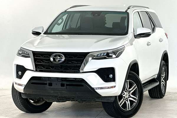 2024 Toyota Fortuner GXL GUN156R