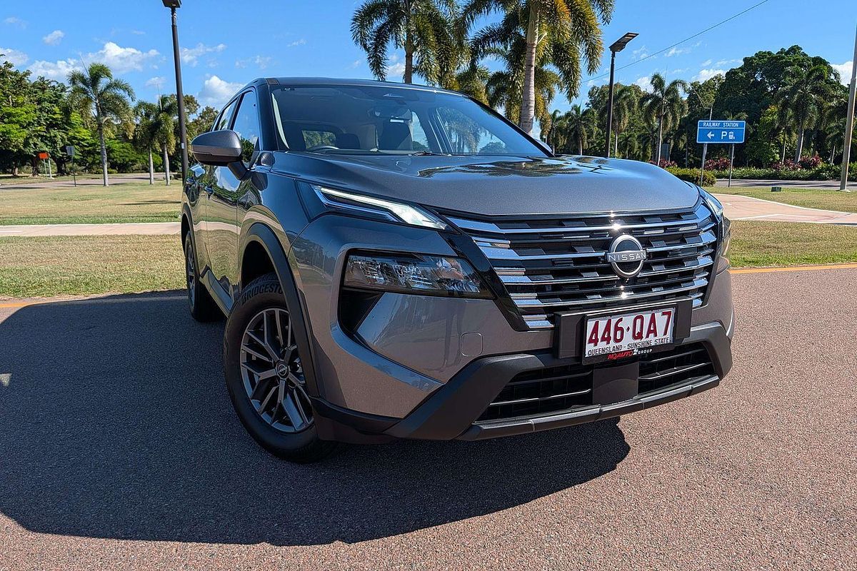 2025 Nissan X-TRAIL ST T33