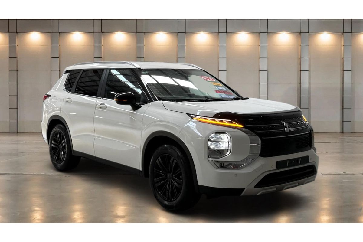 2024 Mitsubishi Outlander LS ZM