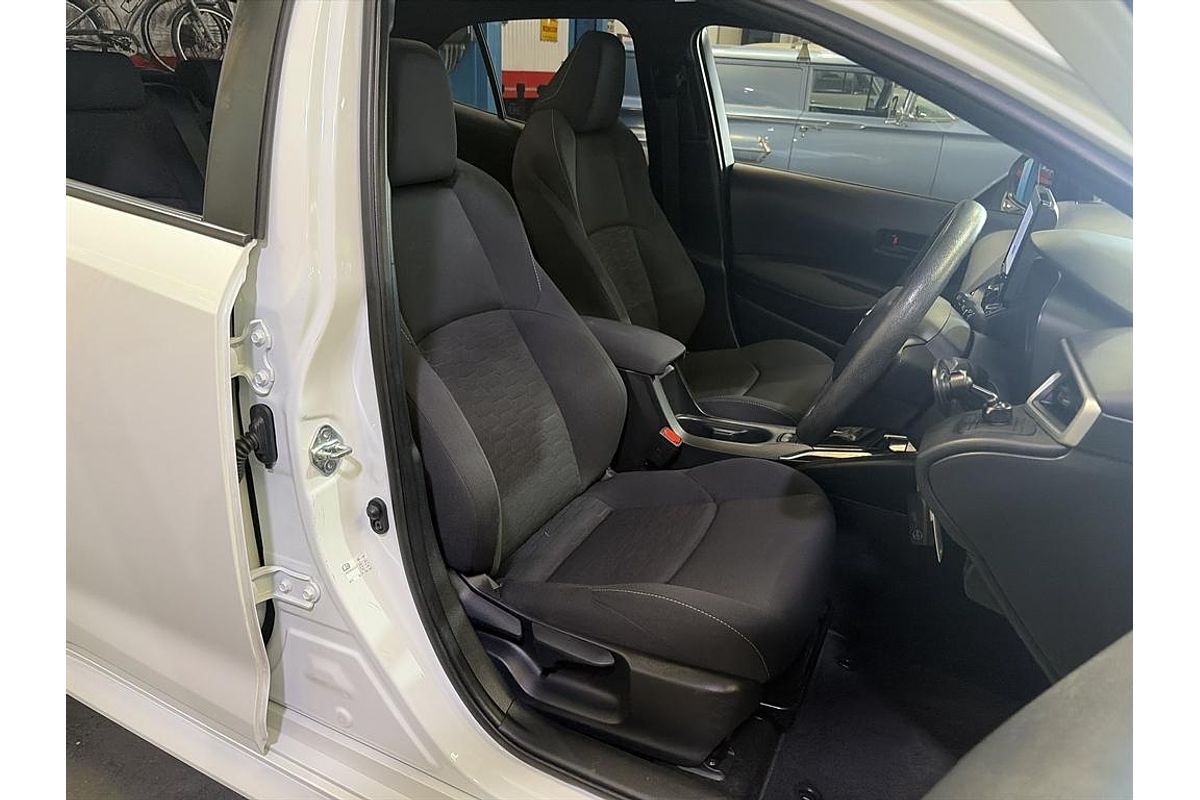 2022 Toyota Corolla ASCENT SPORT MZEA12R